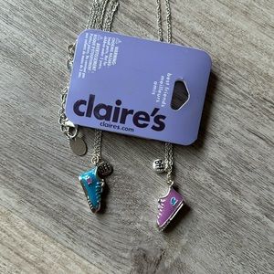 Claire’s | sneakers BFF necklace set purple and blue